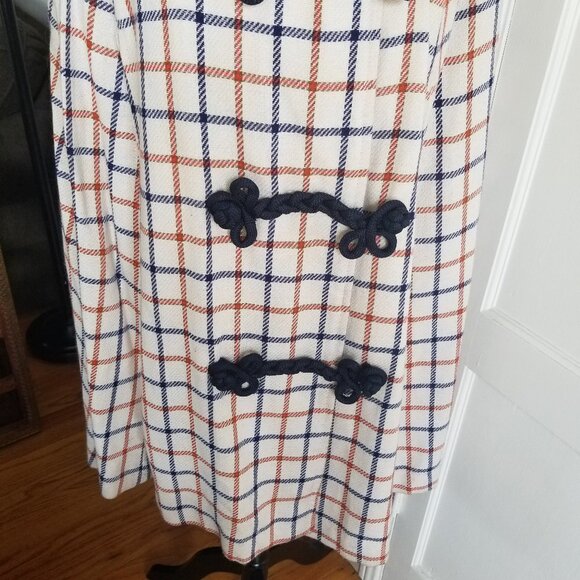 Country Place Vintage Plaid Lined Cape - Picture 4 of 13